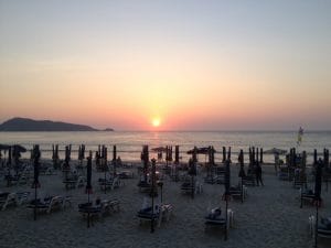 Puesta de sol en Patong Beach.